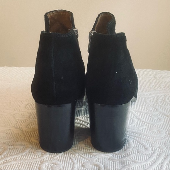 Frye Black Suede Peep Toe Ankle Bootie Block Heels Size 8.5 - Picture 4 of 8